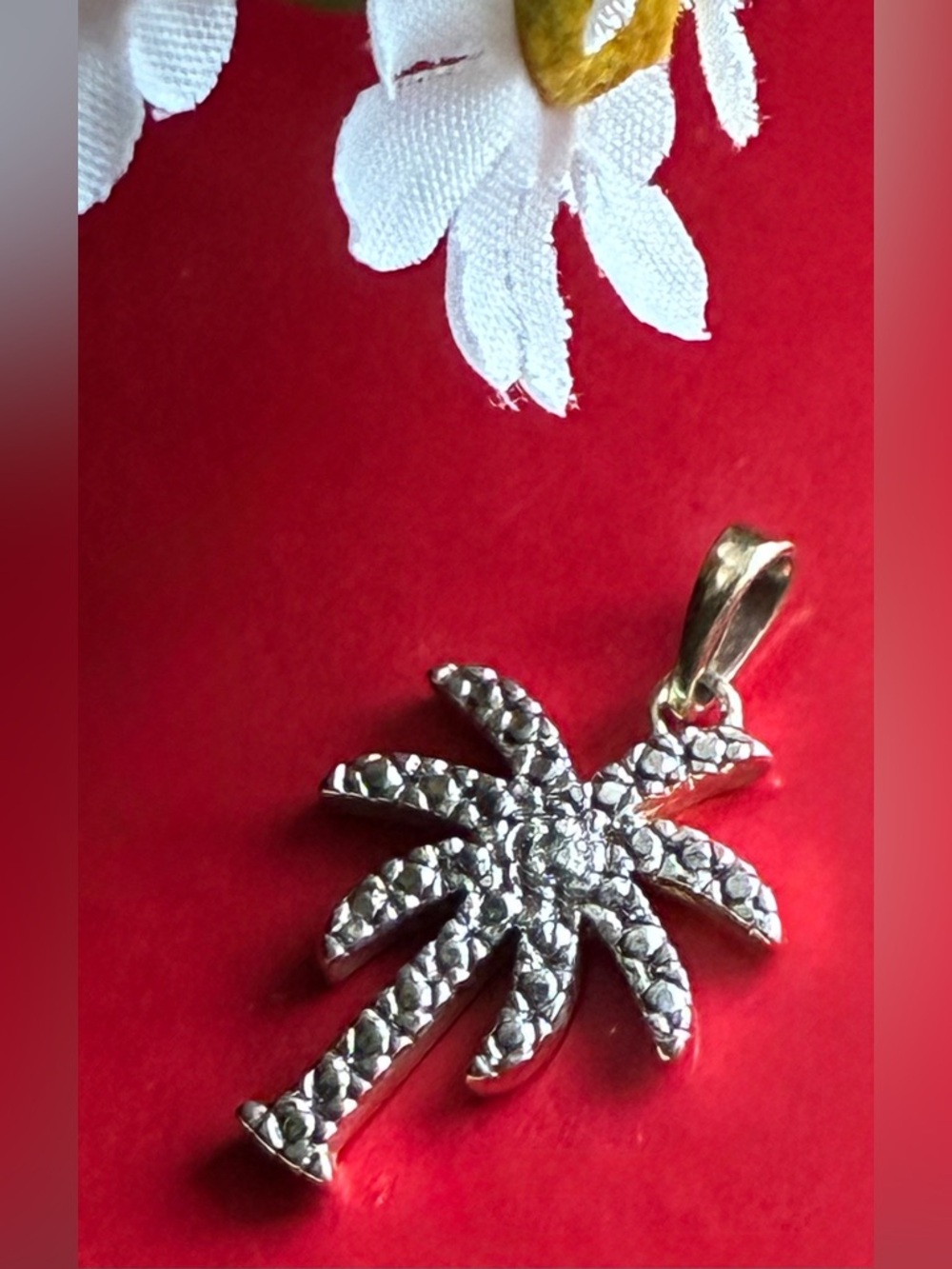 925 Silver ,Sparkling Palm Tree Pendant Necklace in Silver